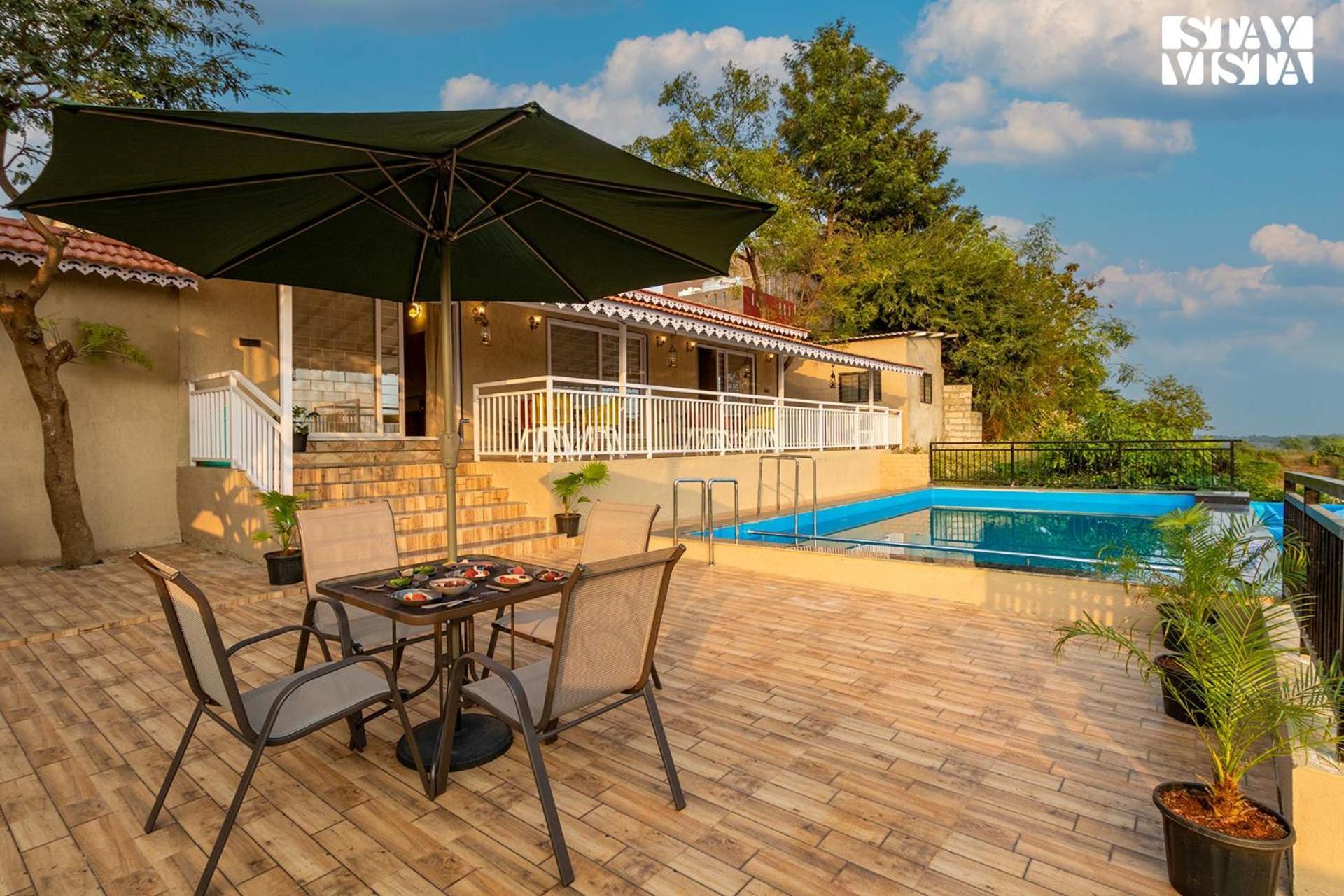 Stayvista'S Harvest Haven - Pool-View Villa With Deck & Machan Near Sula ナーシク エクステリア 写真